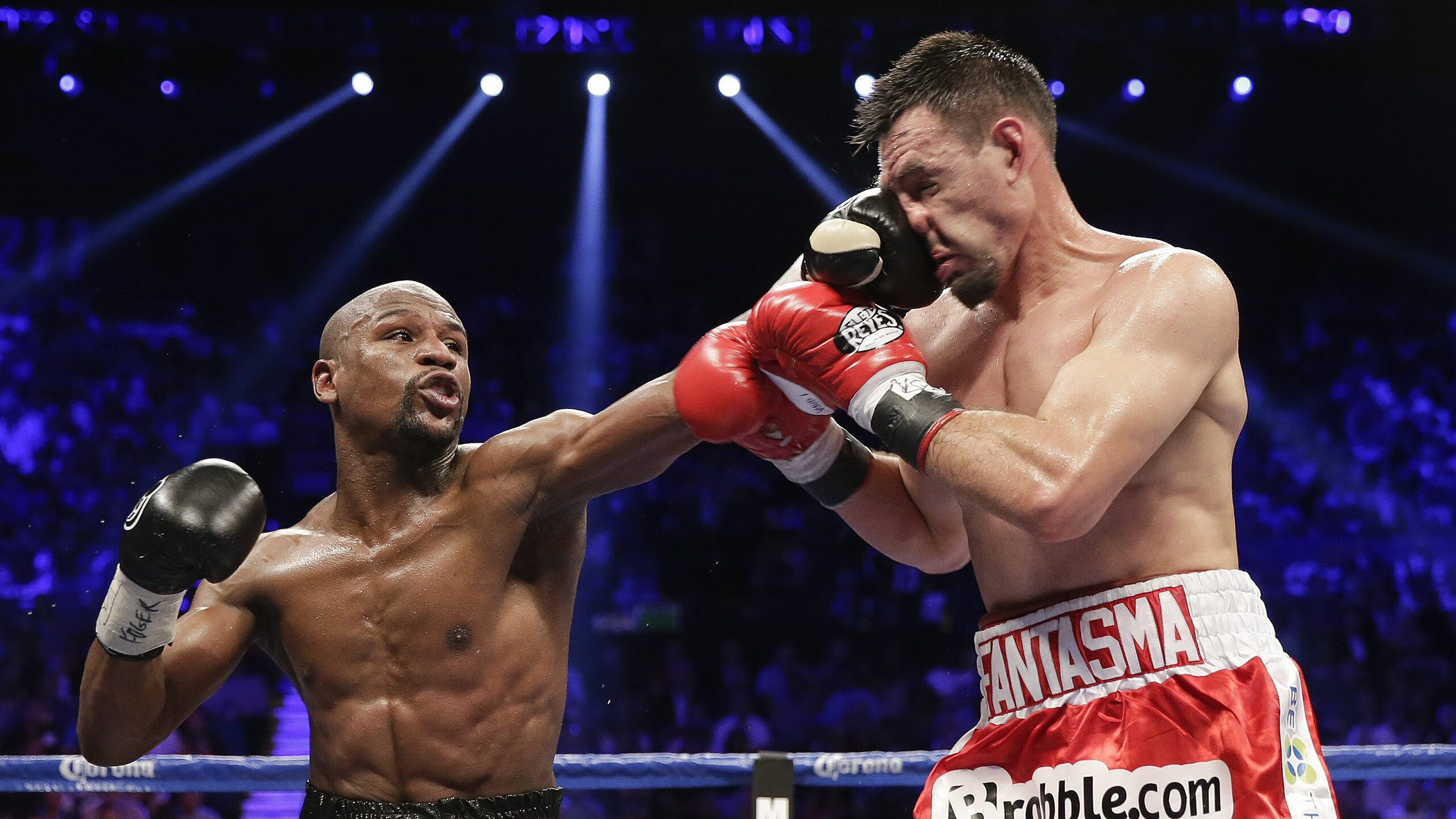 双星闪耀,哈登德甲封王夜,广东轻取开拓者启示录