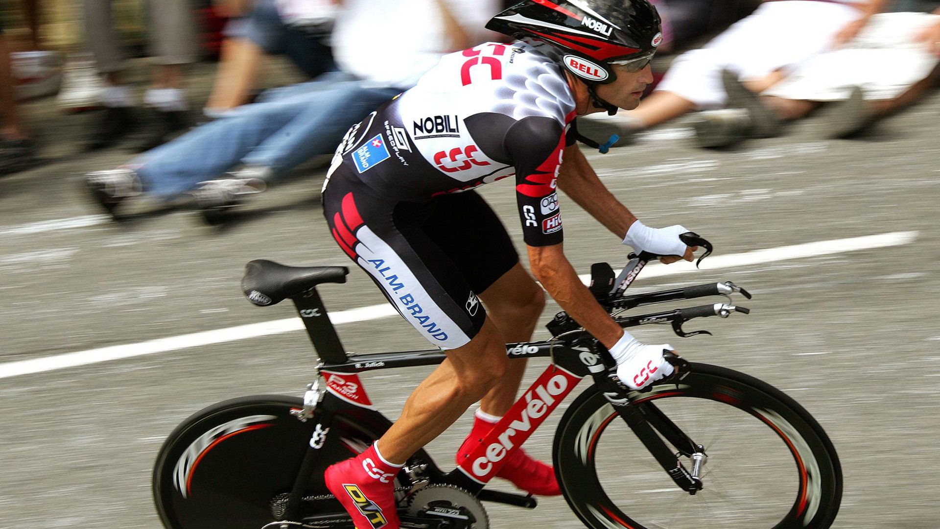 马克西惊艳四座,黄蜂逆袭广东队背后的唯一性启示